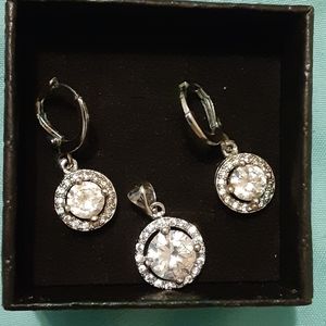 Sterling silver pendant and earrings